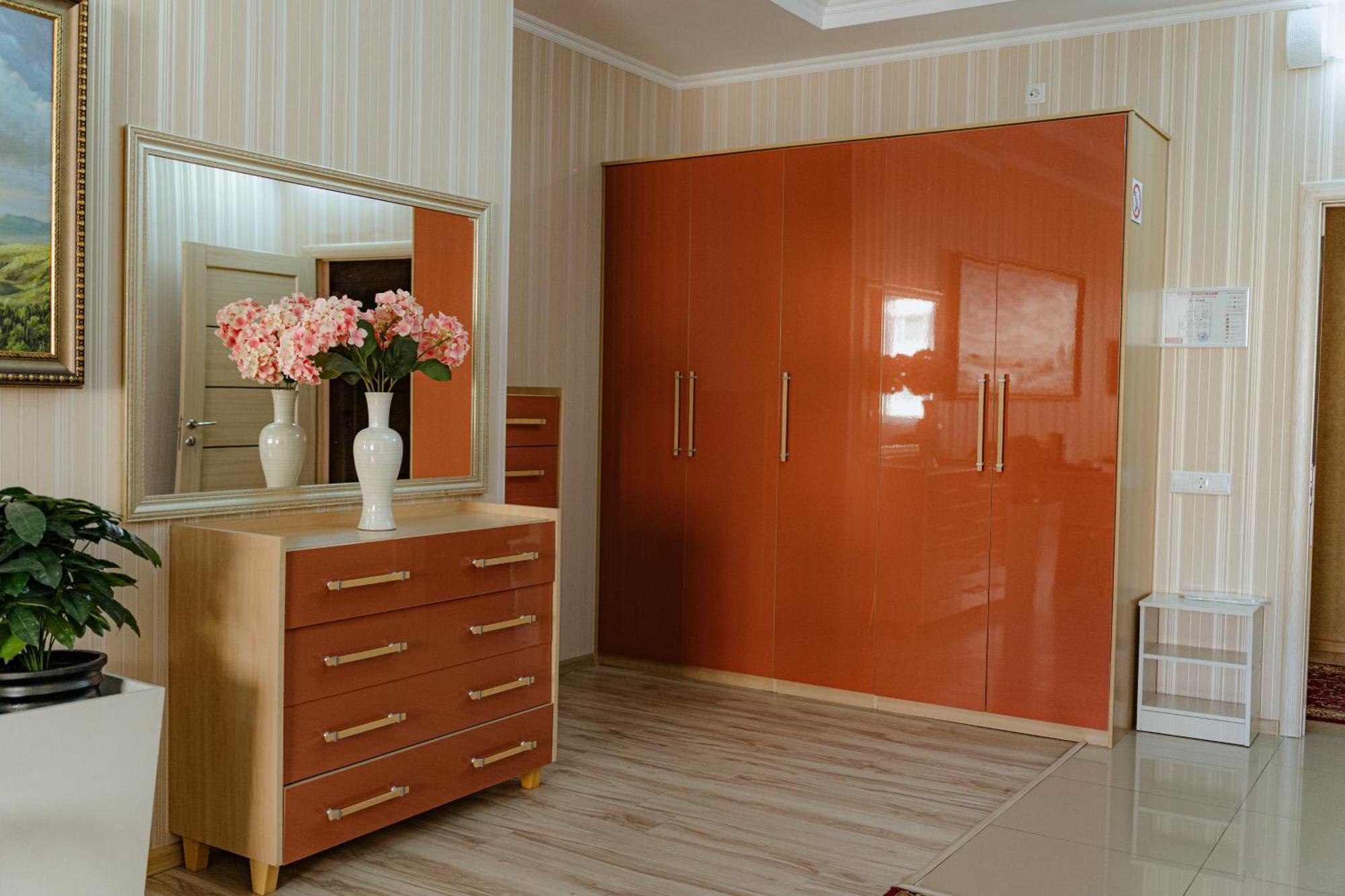 Union Plaza Hotel Nur-Sultan  Exterior photo
