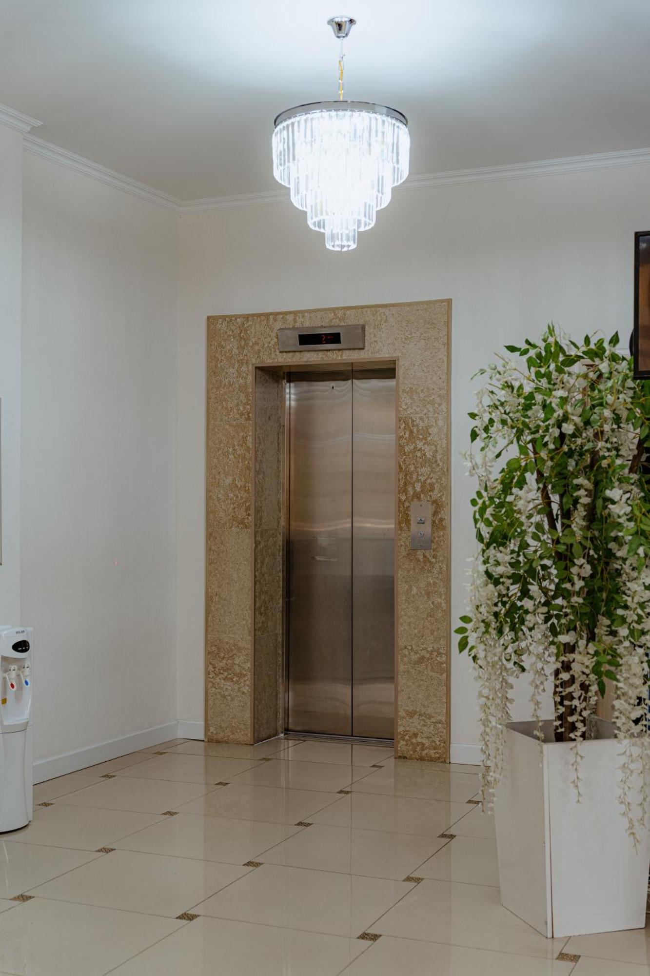 Union Plaza Hotel Nur-Sultan  Exterior photo